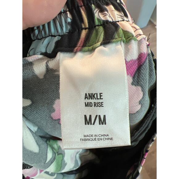 Express size medium women’s floral joggers pants - Picture 4 of 5